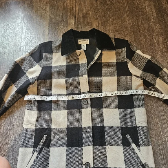 Pendelton virgin wool plaid coat - Picture 4 of 9